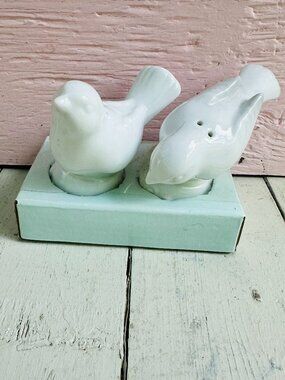 Target Home White Ceramic Bird Salt Pepper Shakers Set NWT Farmhouse Decor